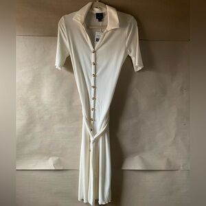 OAK & Trellis NWT Cream Button-Down Midi Dress. Belted. Short sleeve. Size S.
